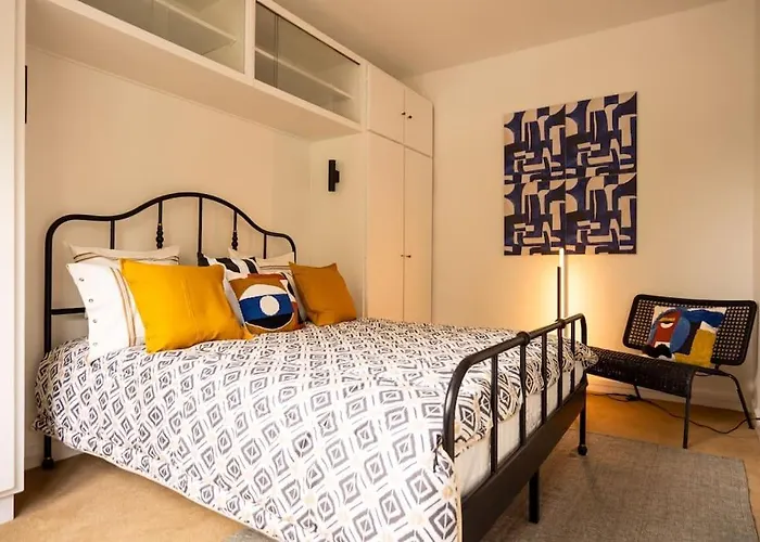 La Suite 108